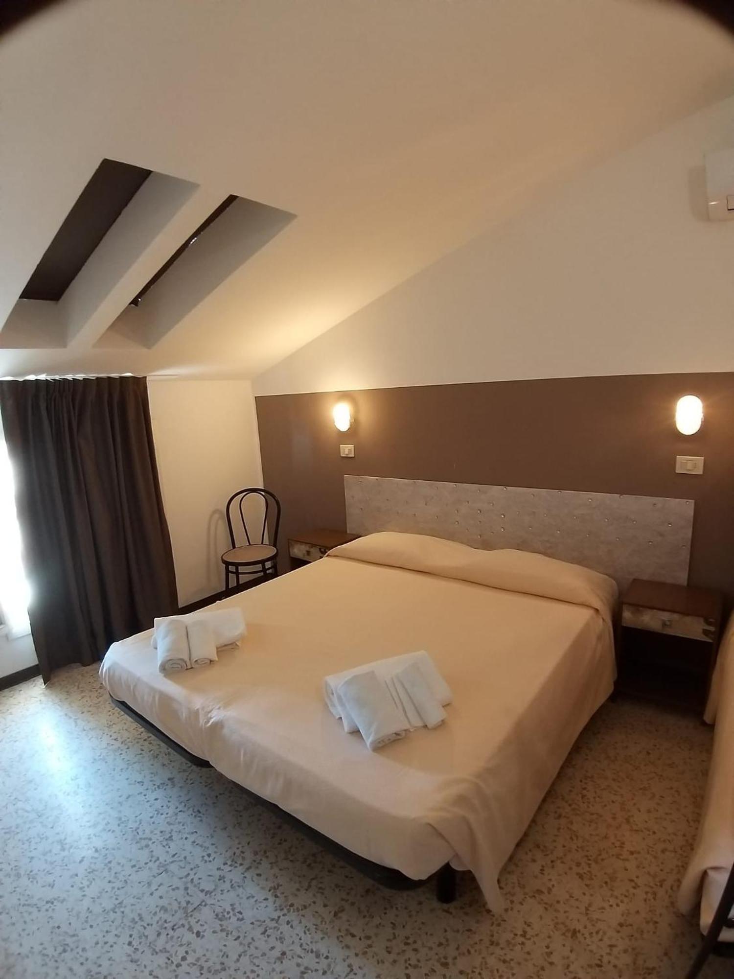Hotel Ideal